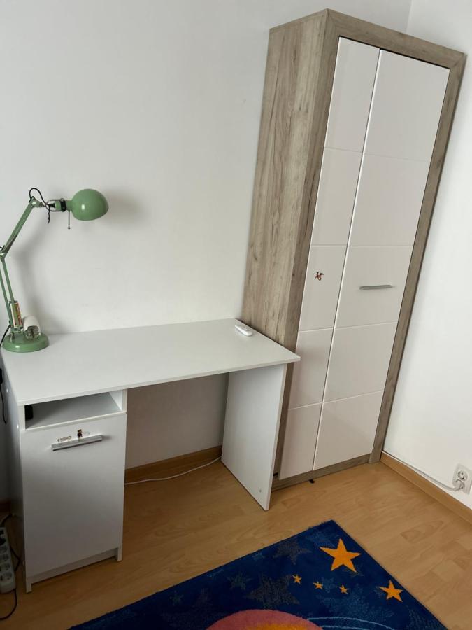 Lalelelor Apartment Suceava Luaran gambar