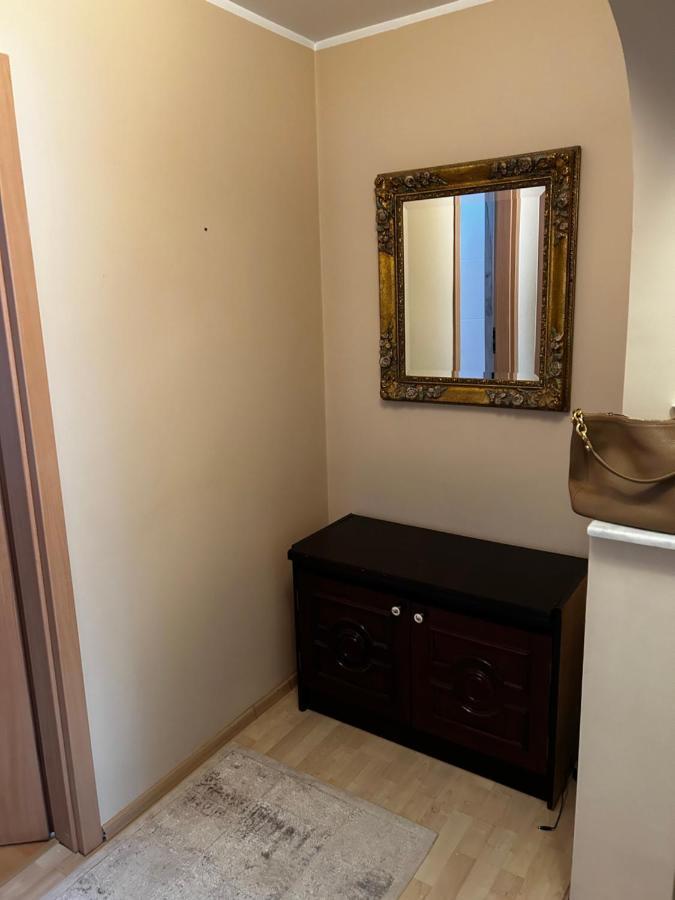 Lalelelor Apartment Suceava Luaran gambar